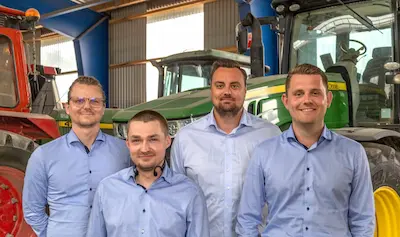 4 personer fra Salgsteam af brugte reservedele