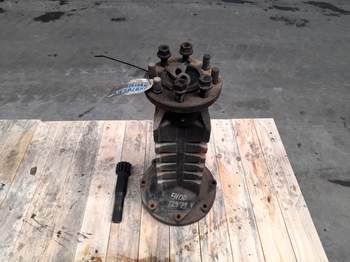 John Deere 5400 LEFT Rear Axle