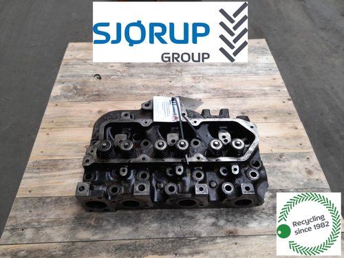 salg af John Deere 5400  Cylinder Head