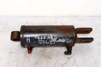 salg af New Holland 8770 RIGHT Lift Cylinder