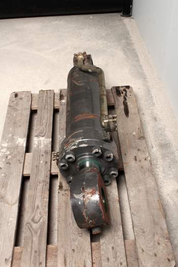 salg af Hydraulisk Cylinder New Holland W190 