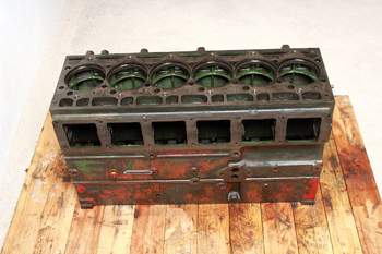 salg af Motorblok IH 955