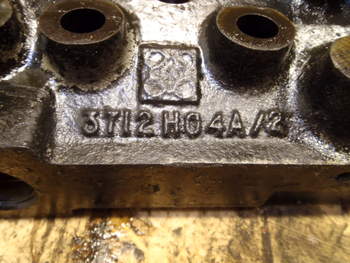 salg af JCB 3 CX  Cylinder head