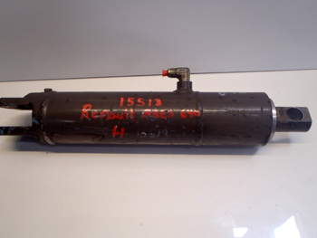 salg af Renault Ares 640  Lift Cylinder