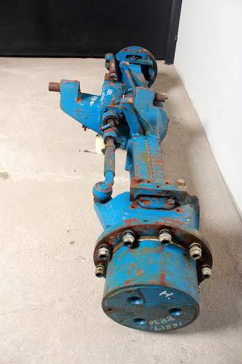 salg af Ford 8830  Front Axle