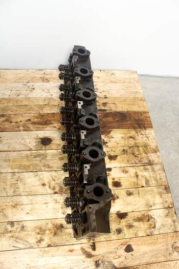 salg af Lamborghini R7.200  Cylinder Head