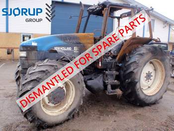 salg af New Holland 8560 traktor