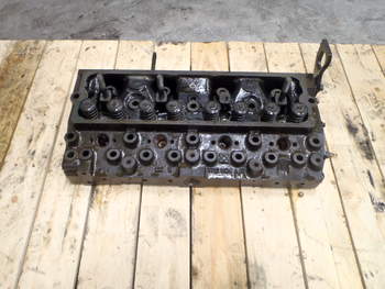 salg af Fermec 860  Cylinder head