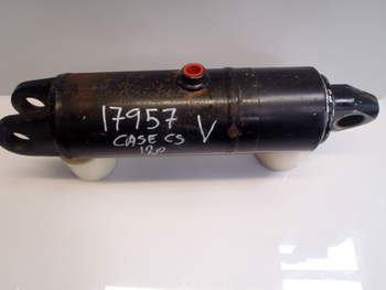 salg af Case CS120 LEFT Lift Cylinder
