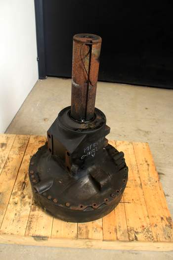 salg af Massey Ferguson 8480 LEFT Rear Axle