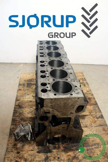 salg af Massey Ferguson 8480  Engine Block