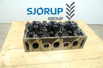 Massey Ferguson 8480  Cylinder Head