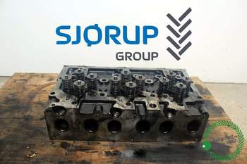 Massey Ferguson 8480  Cylinder Head