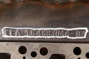 salg af New Holland TS135A  Cylinder Head