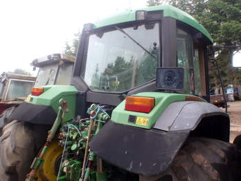 salg af John Deere 6910 traktor