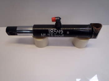 salg af New Holland TS100A  Lift Cylinder