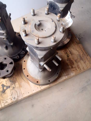 salg af New Holland TS100A LEFT Rear Half Axle