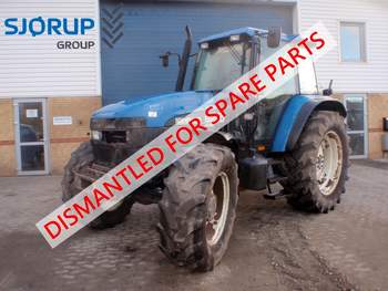 salg af New Holland 8260 tractor