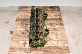 salg af John Deere 3040  Cylinder Head