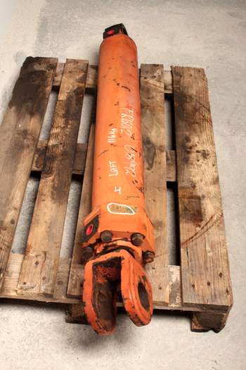 salg af Hydraulisk Cylinder Hitachi FR160.2 