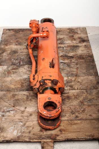 salg af Hydraulisk Cylinder Hitachi FR160.2 