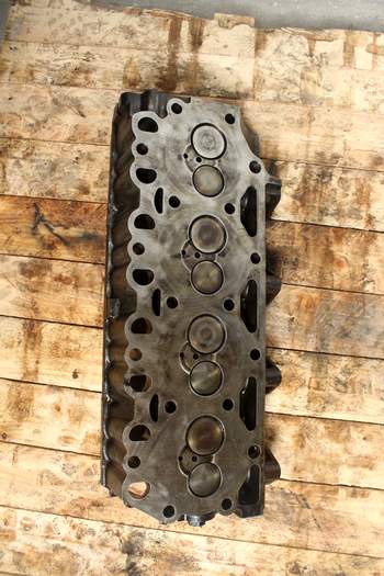 salg af Volvo L45 B  Cylinder head