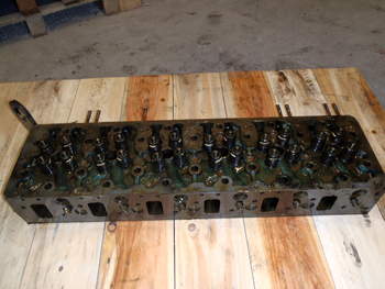 salg af Doosan Daewoo DL250  Cylinder head