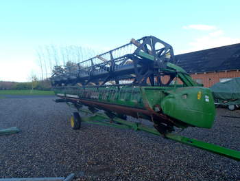 salg af Schneidewerk John Deere 630 R 