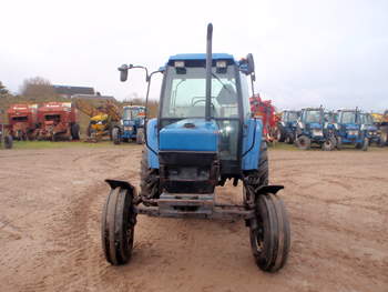 salg af New Holland 6640 traktor
