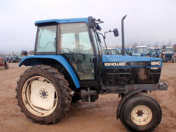 salg af New Holland 6640 traktor