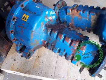 salg af Ford 7740 RIGHT Rear Half Axle