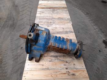 salg af Ford 7740 LEFT Rear Axle