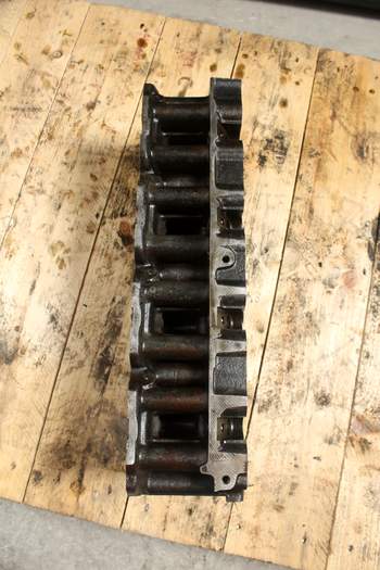 salg af Atlas AR75  Cylinder head