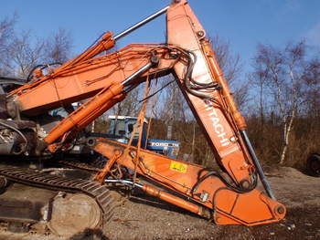 salg af Hitachi ZX350LC-3 Gravemaskine