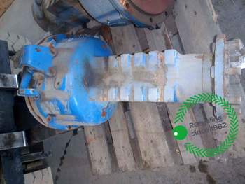 salg af Ford 7840 RIGHT Rear Half Axle