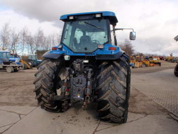 salg af New Holland 8870 traktor