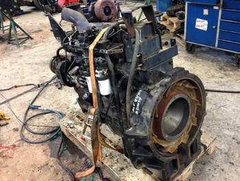 salg af Motor Massey Ferguson 8480 