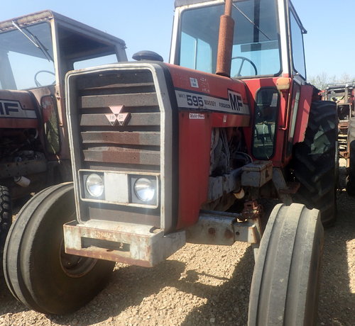 salg af Massey Ferguson 595 tractor