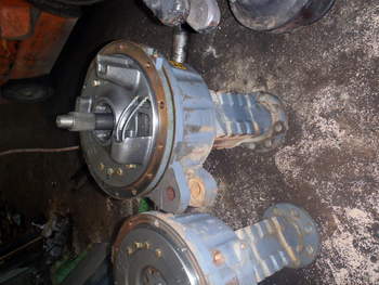 salg af New Holland 7840 RIGHT Rear Axle