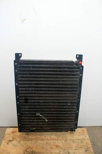 salg af Caterpillar 434 E  Oil Cooler