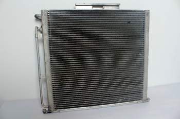 salg af John Deere 6420  Condenser