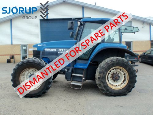 salg af New Holland 8770 tractor