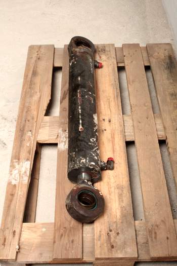 salg af Volvo L45 D  Hydraulic Cylinder