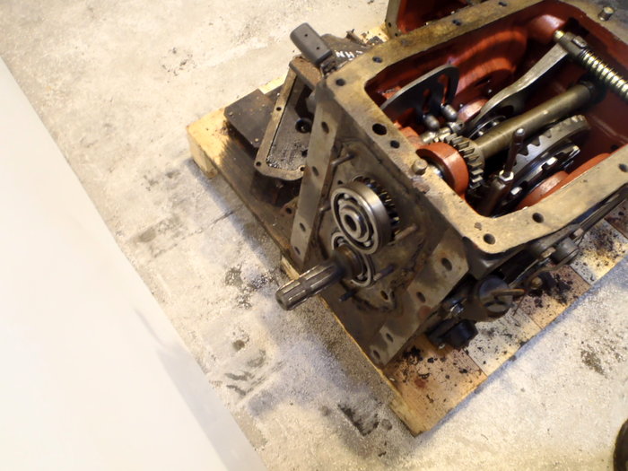 New Holland TN75 V Rear Transmission Tractors Secondhand Parts