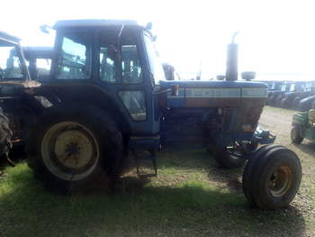 salg af Ford 8210 tractor