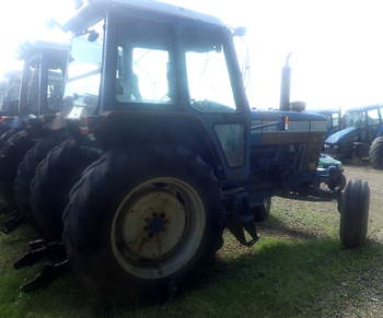 salg af Ford 8210 tractor