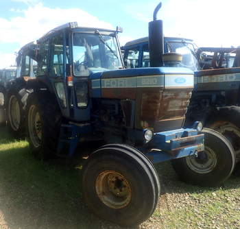 salg af Ford 8210 tractor