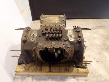 salg af Massey Ferguson 8690  Rear Transmission