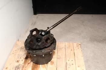 salg af Massey Ferguson 8690 RIGHT Front axle final drive