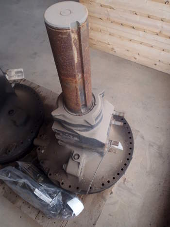 salg af Massey Ferguson 8690 LEFT Rear Half Axle